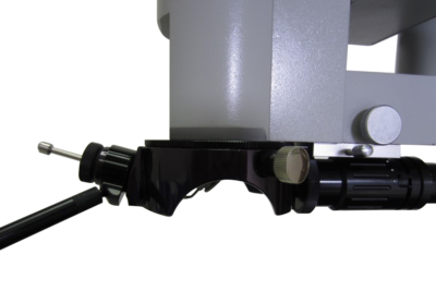Universal Micromanipulator on a Zeiss microscope